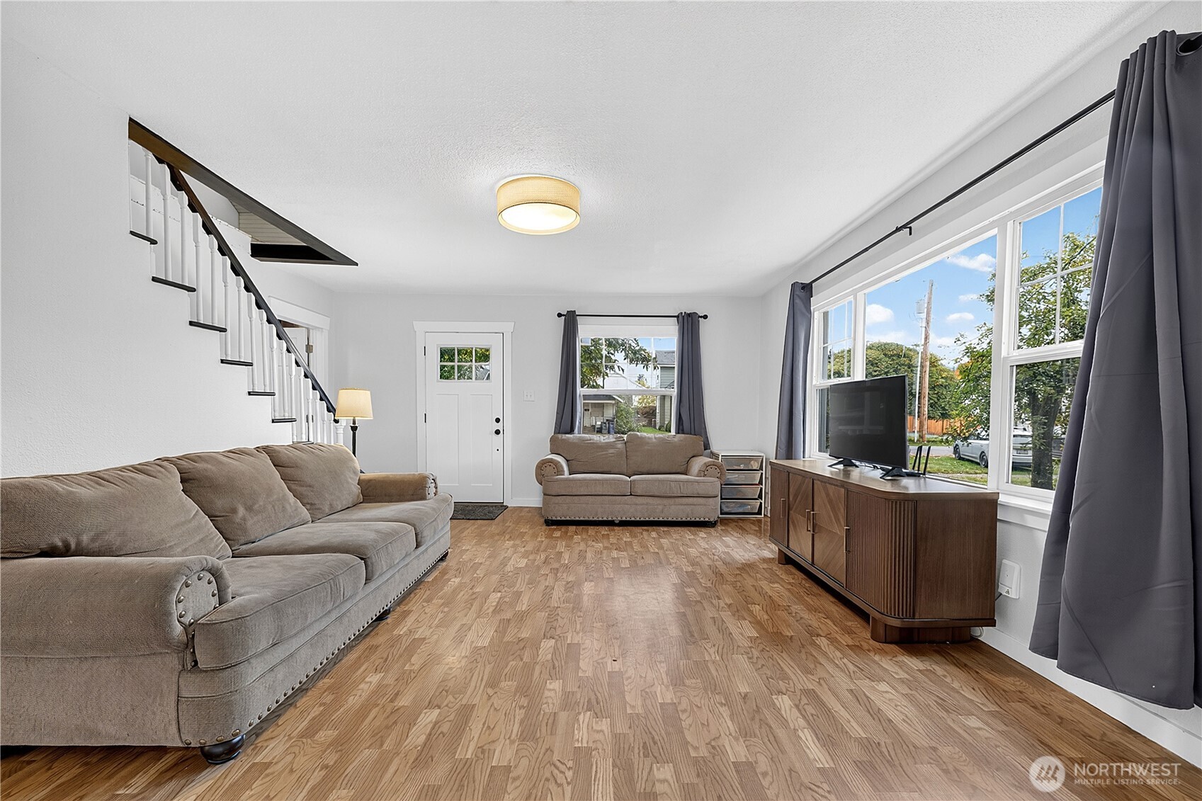 513 Warner Street Property Photo 11