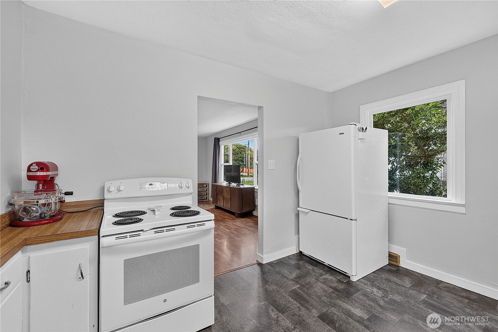 513 Warner Street Property Photo 18
