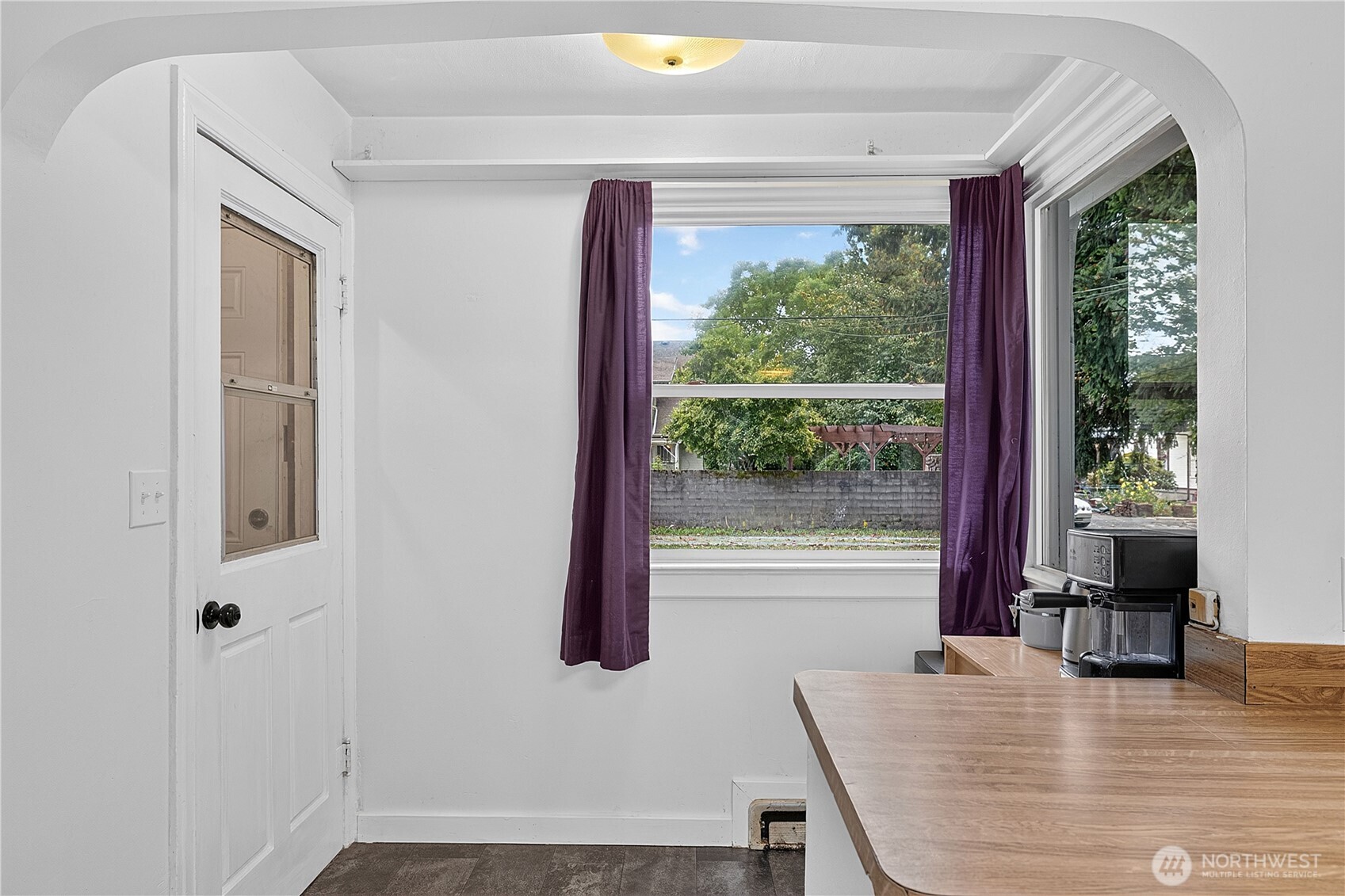 513 Warner Street Property Photo 19