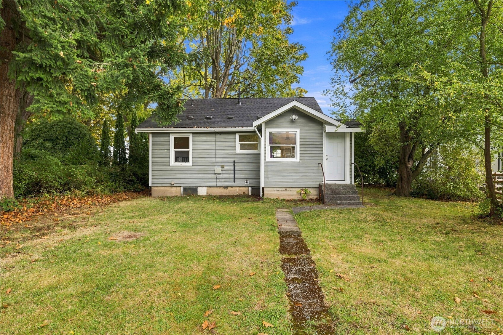 513 Warner Street Property Photo 33