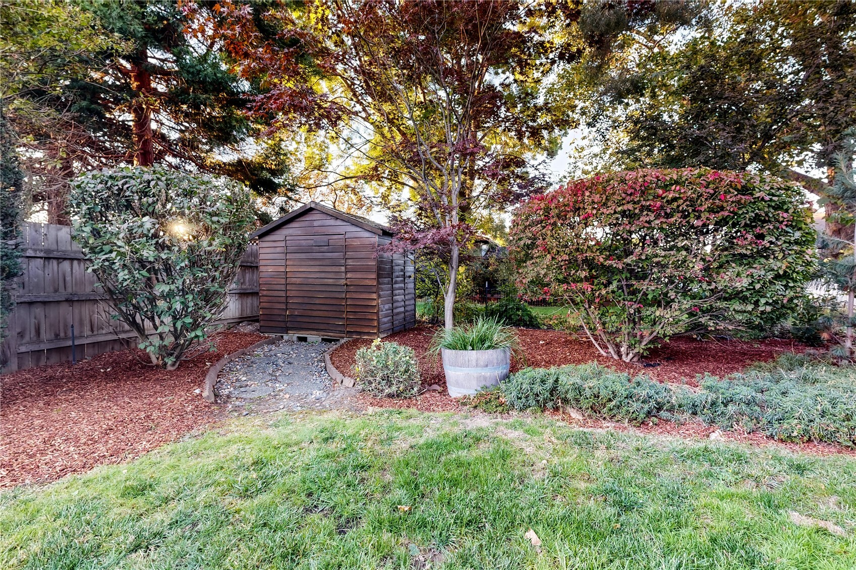 825 Wauna Vista Drive Property Photo 37