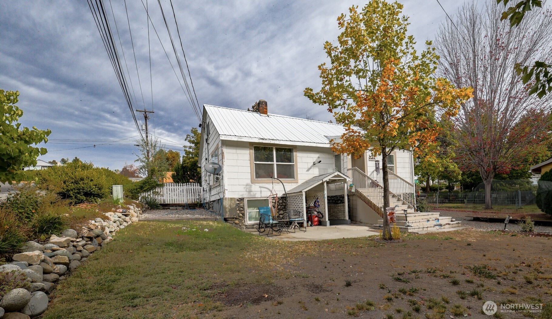 26 W Cherry Avenue Property Photo 1