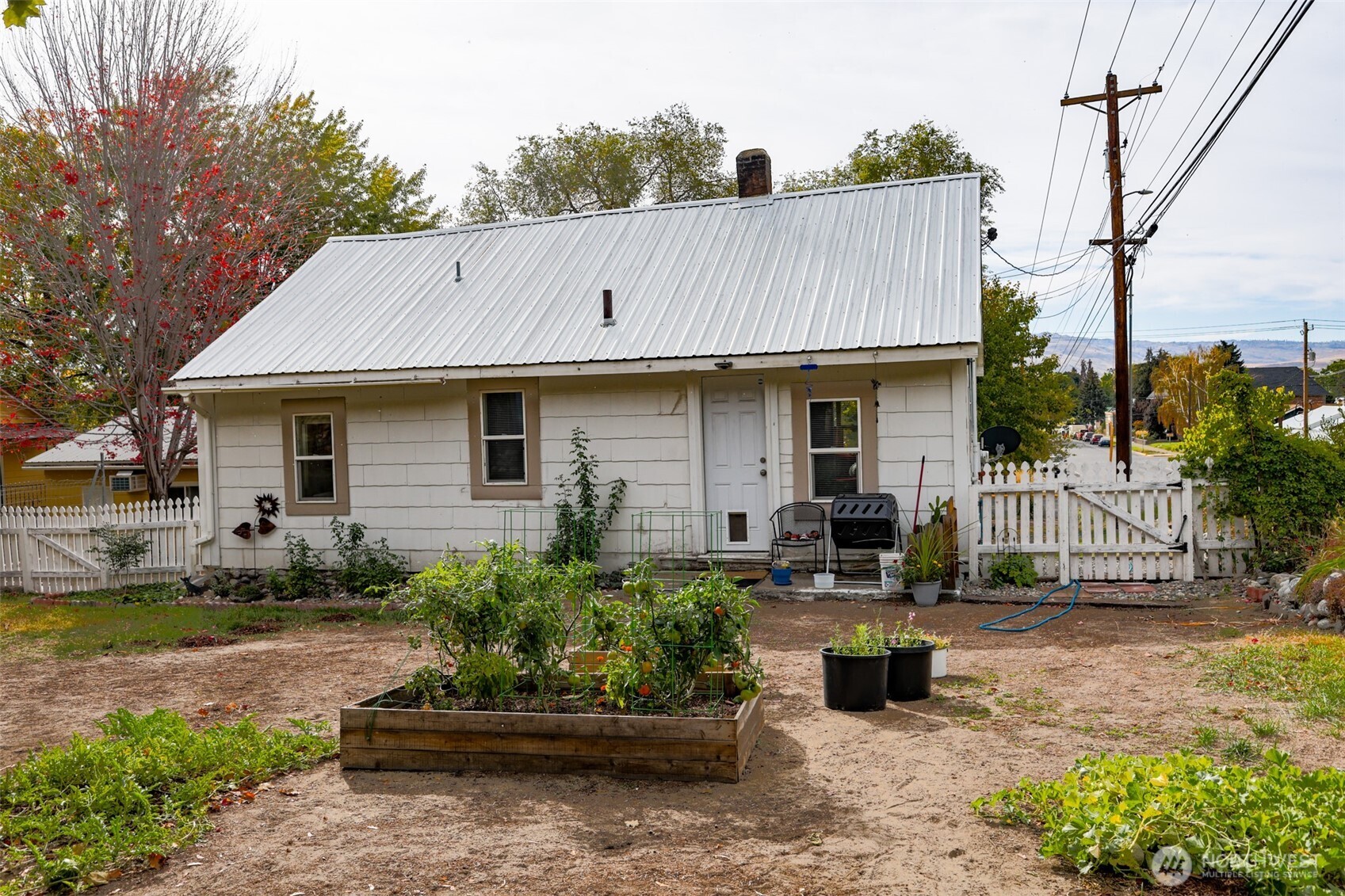 26 W Cherry Avenue Property Photo 2