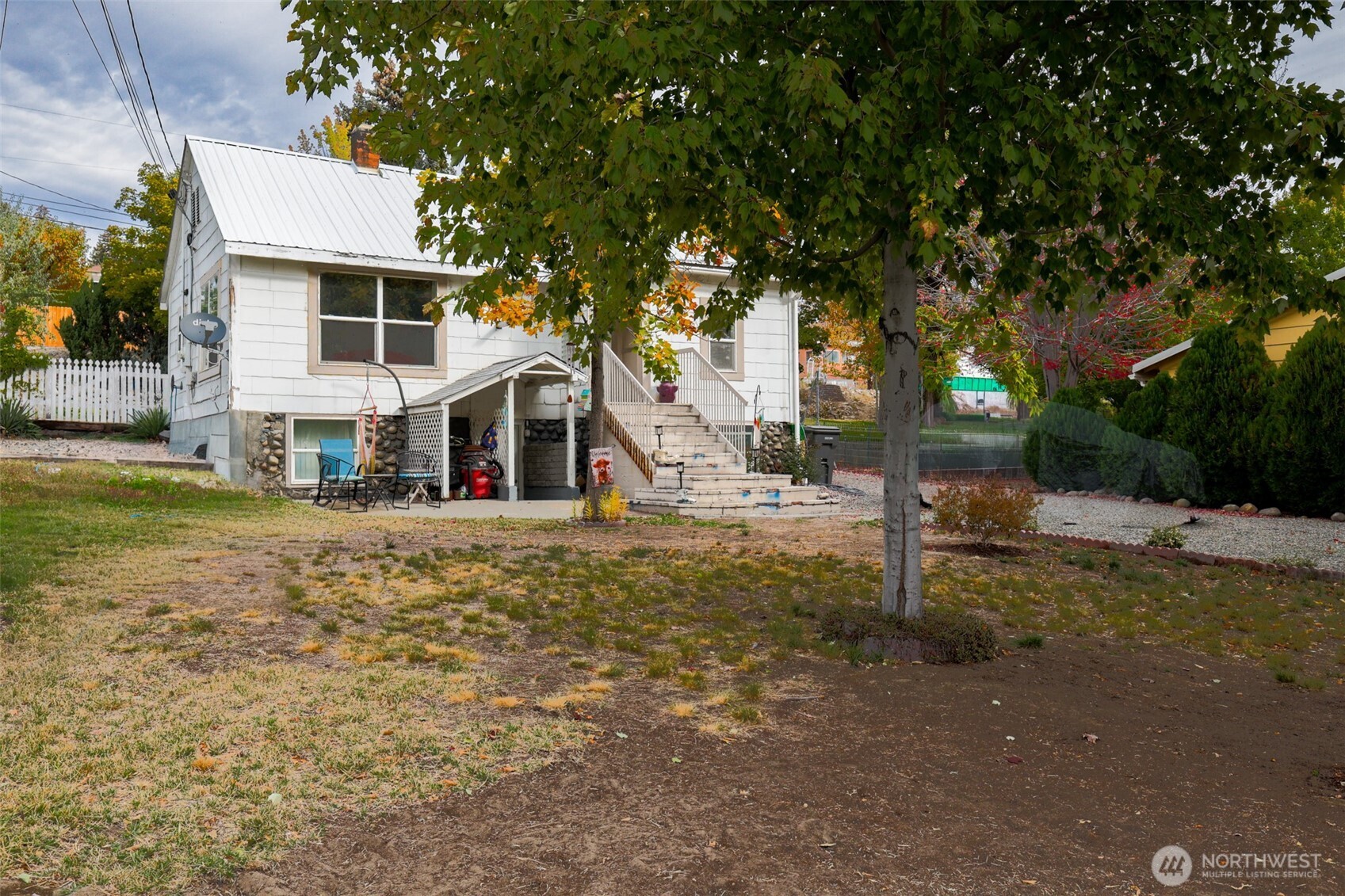 26 W Cherry Avenue Property Photo 8