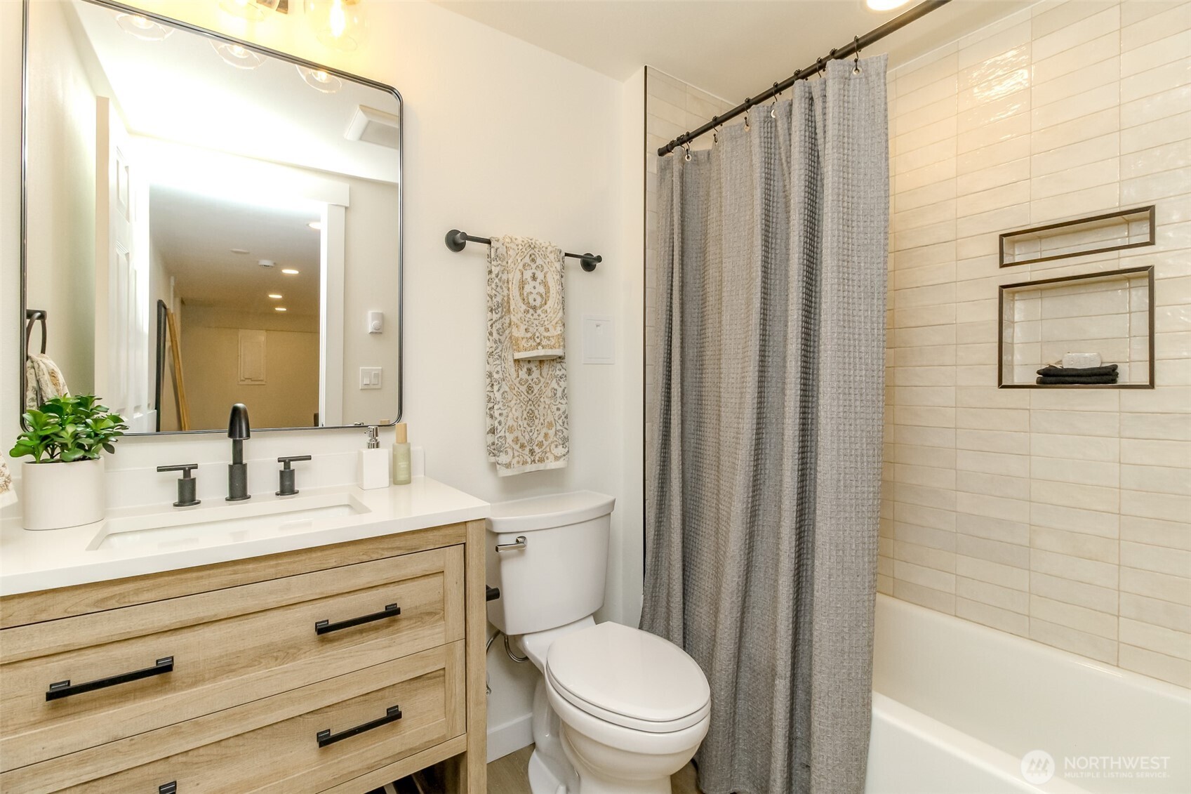 1415 S Grant Avenue Property Photo 21