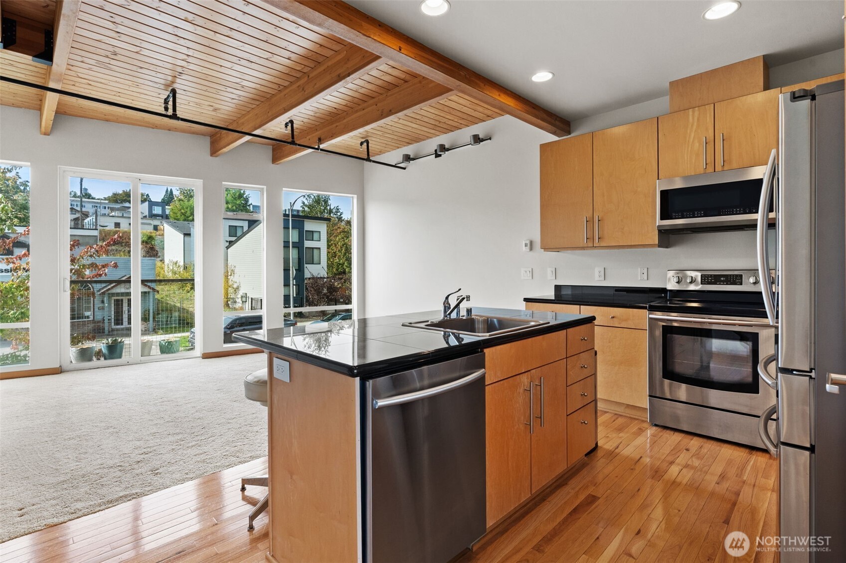 2520 Jefferson Avenue C Property Photo 8