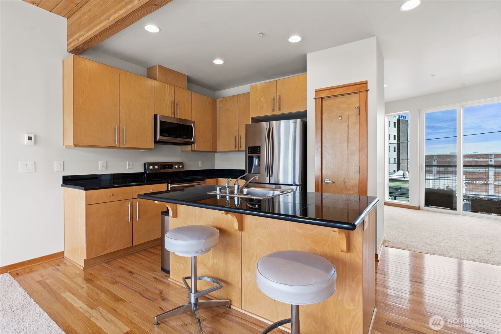 2520 Jefferson Avenue C Property Photo 10