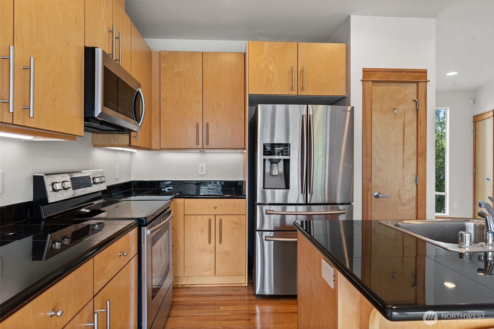 2520 Jefferson Avenue C Property Photo 14