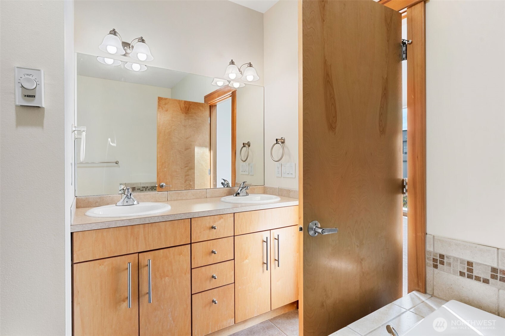 2520 Jefferson Avenue C Property Photo 32