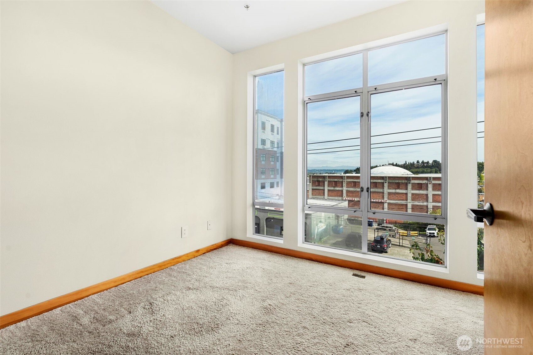 2520 Jefferson Avenue C Property Photo 35