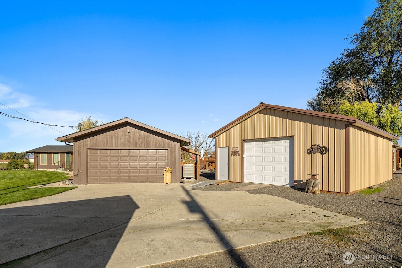7271 Lyons Road Property Photo 22