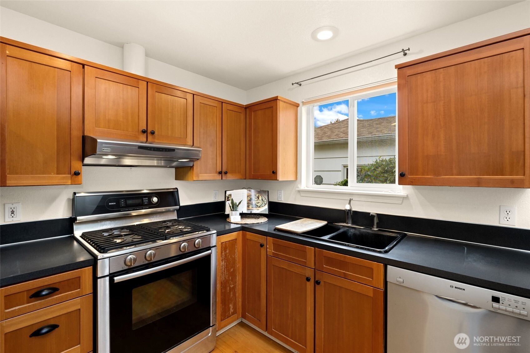 1722 Glass Avenue Property Photo 8