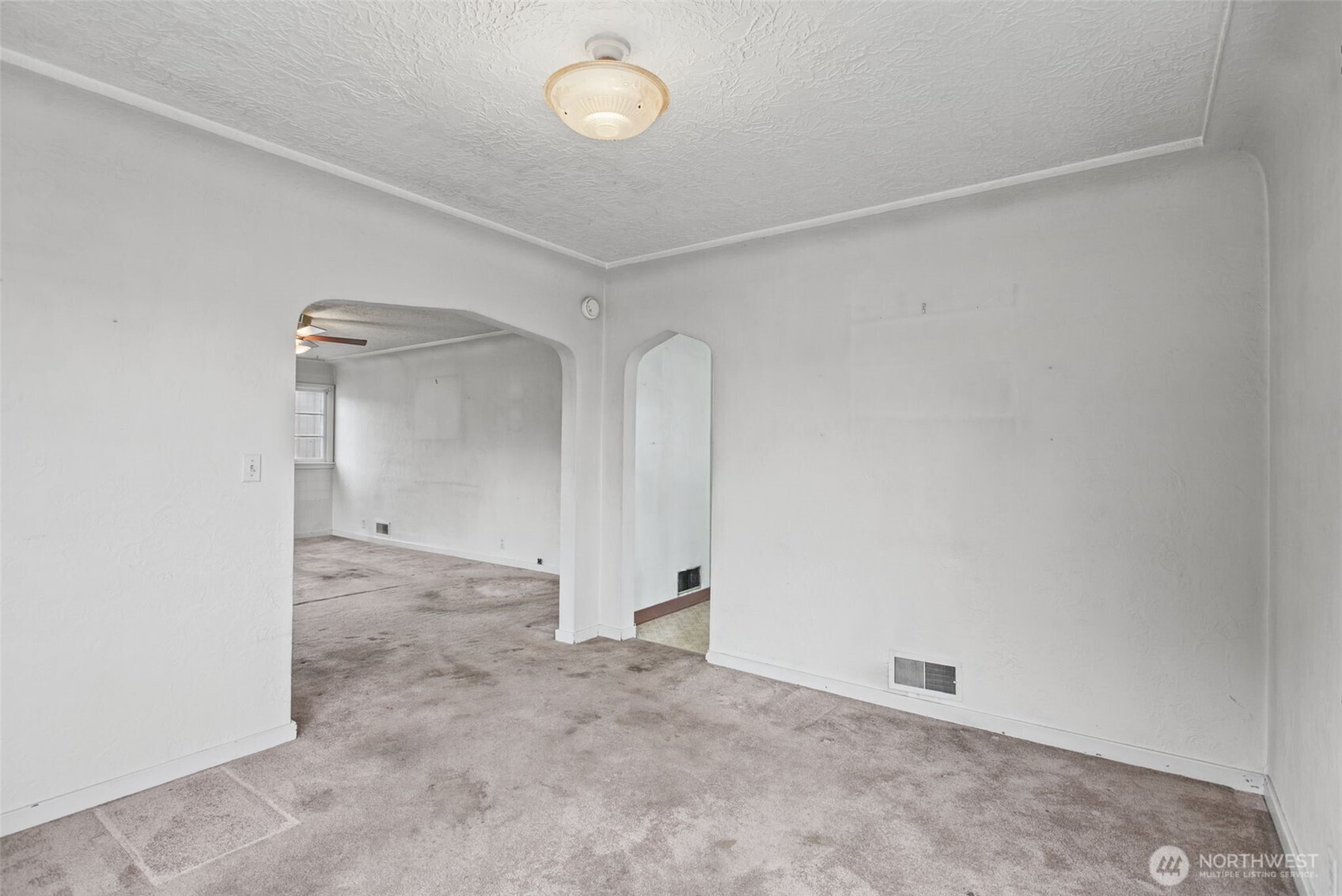 220 S Tobin Street Property Photo 12