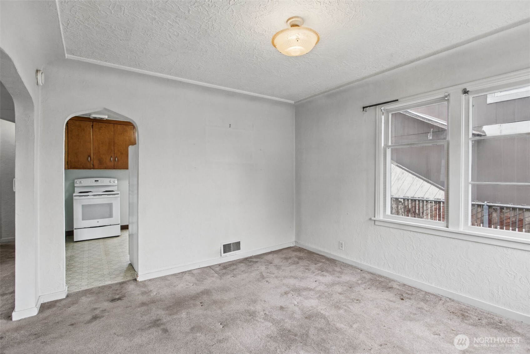 220 S Tobin Street Property Photo 13