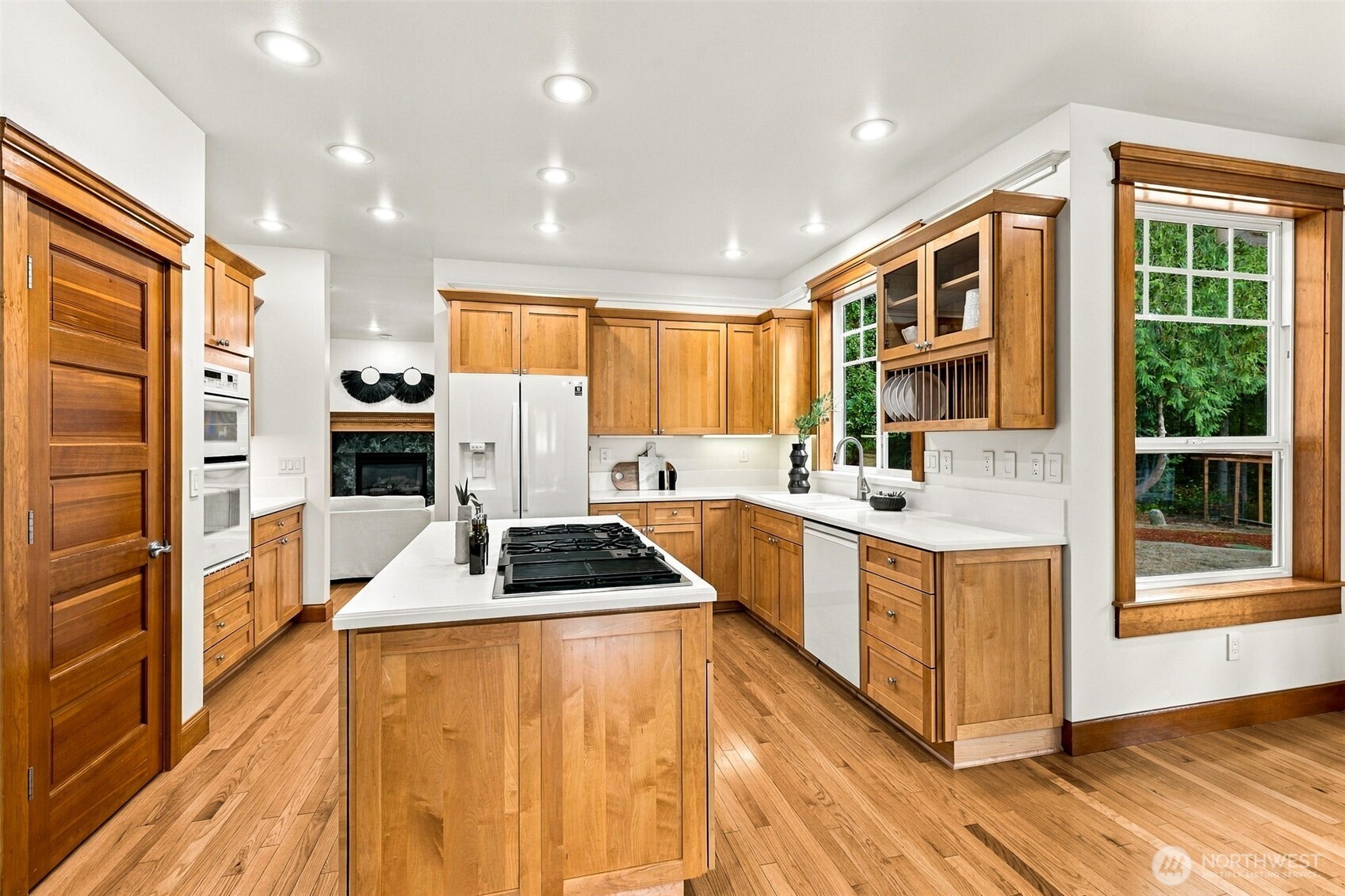 9603 39th Loop Property Photo 15