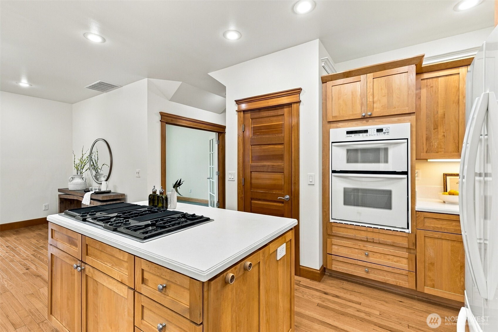 9603 39th Loop Property Photo 16