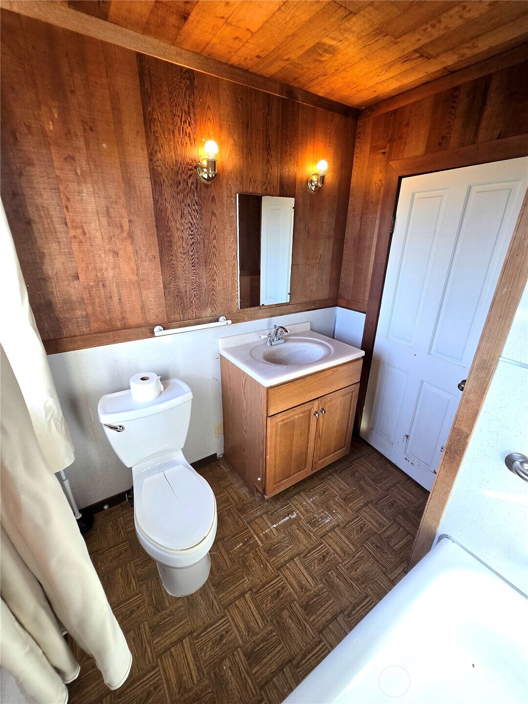 4505 Chuckanut Drive Property Photo 6