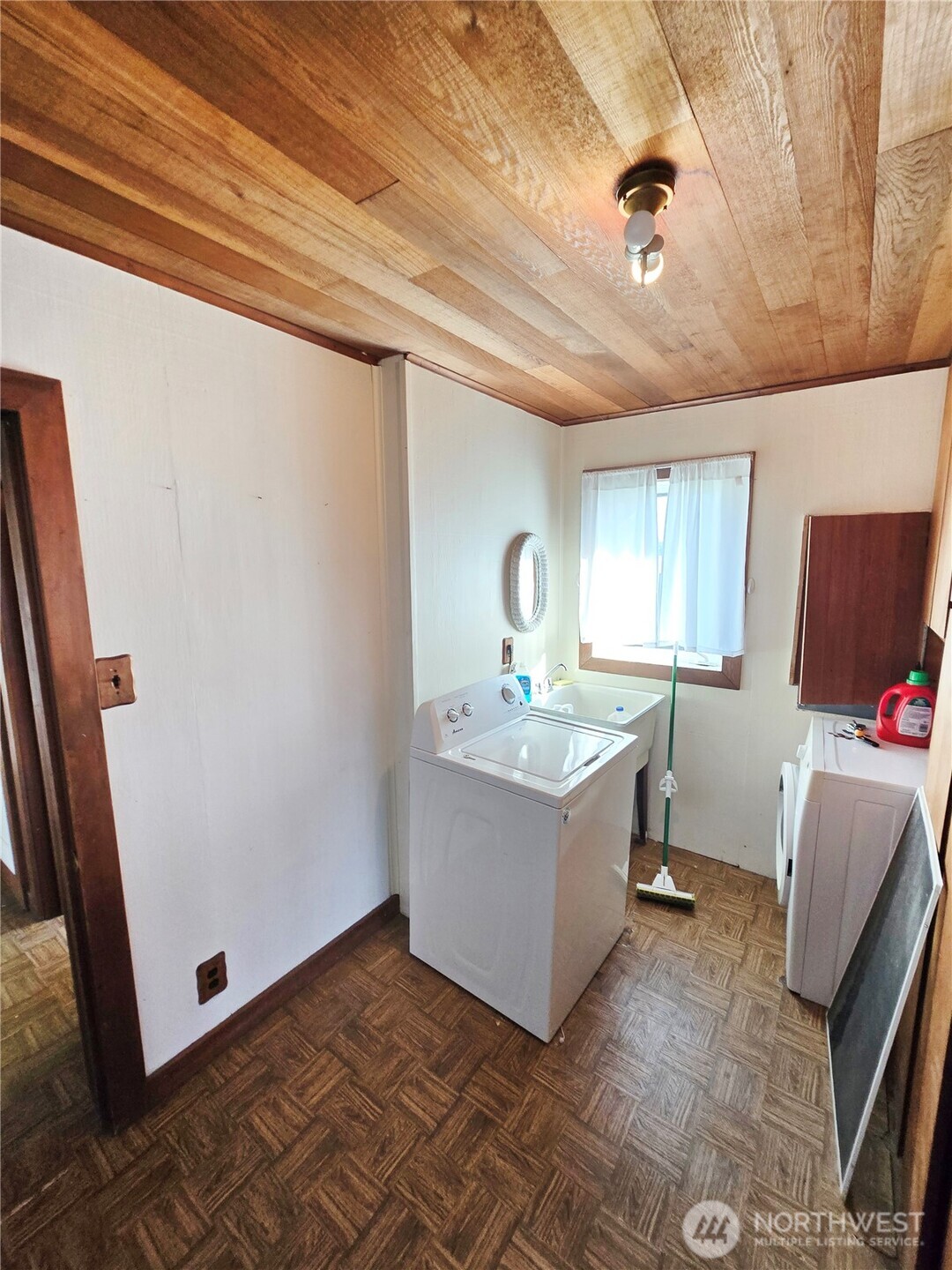 4505 Chuckanut Drive Property Photo 8