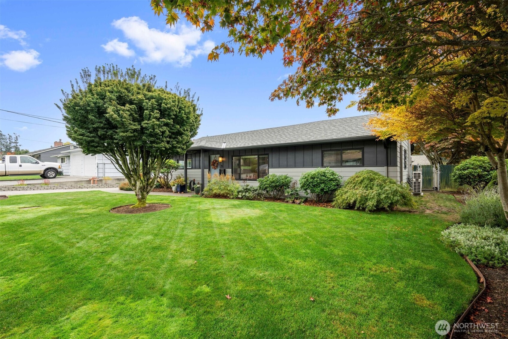 2304 5th Street Property Photo 4