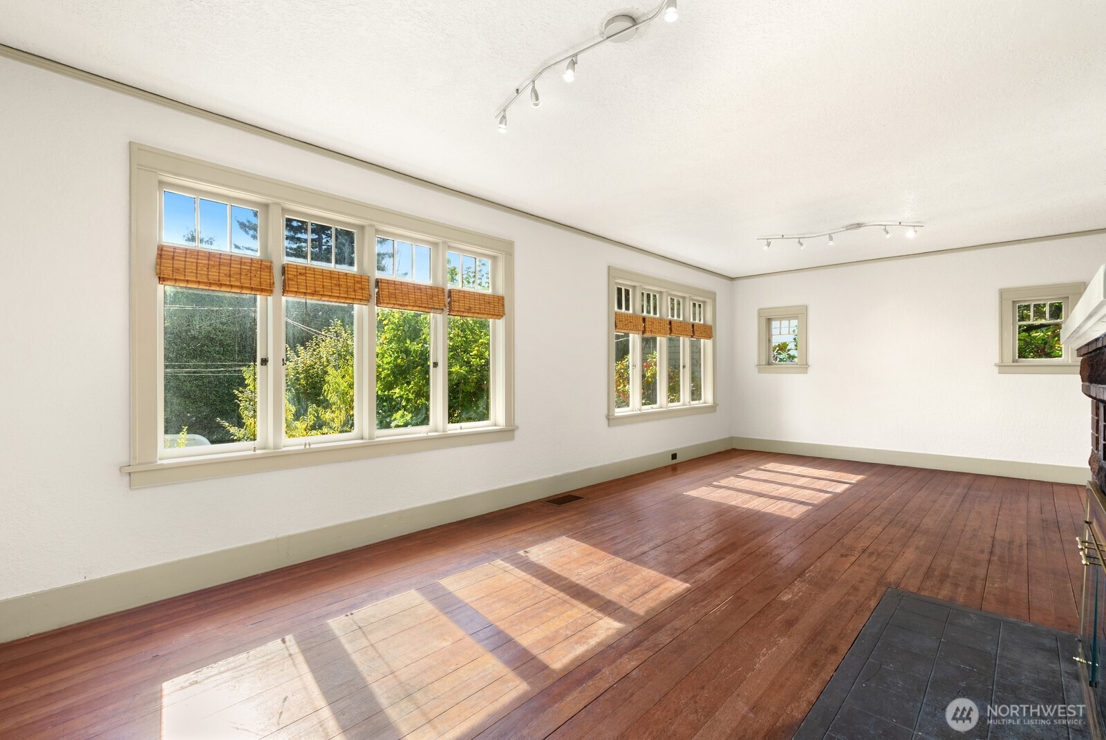 1630 Sw Austin Street Property Photo 3