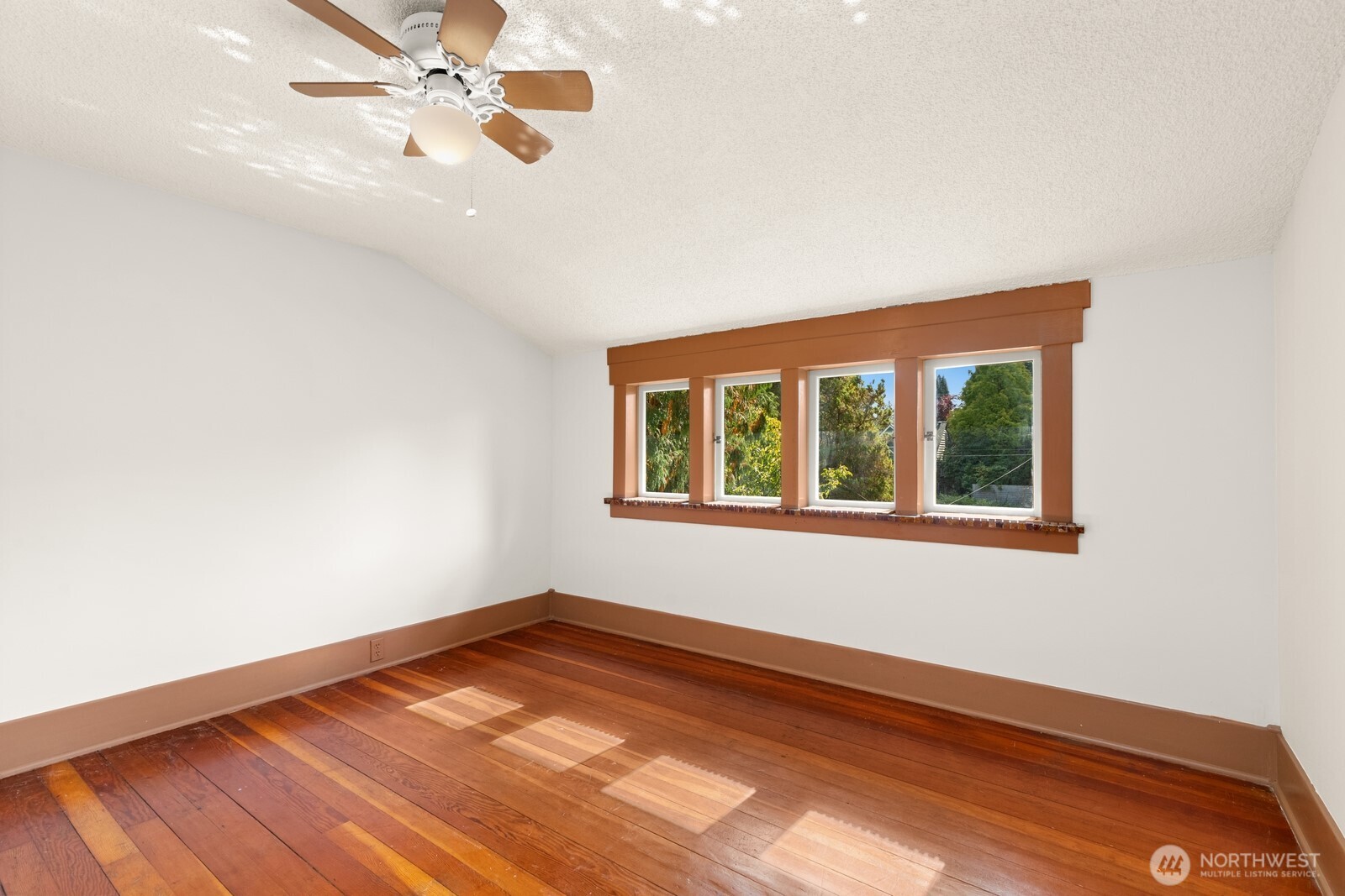 1630 Sw Austin Street Property Photo 9