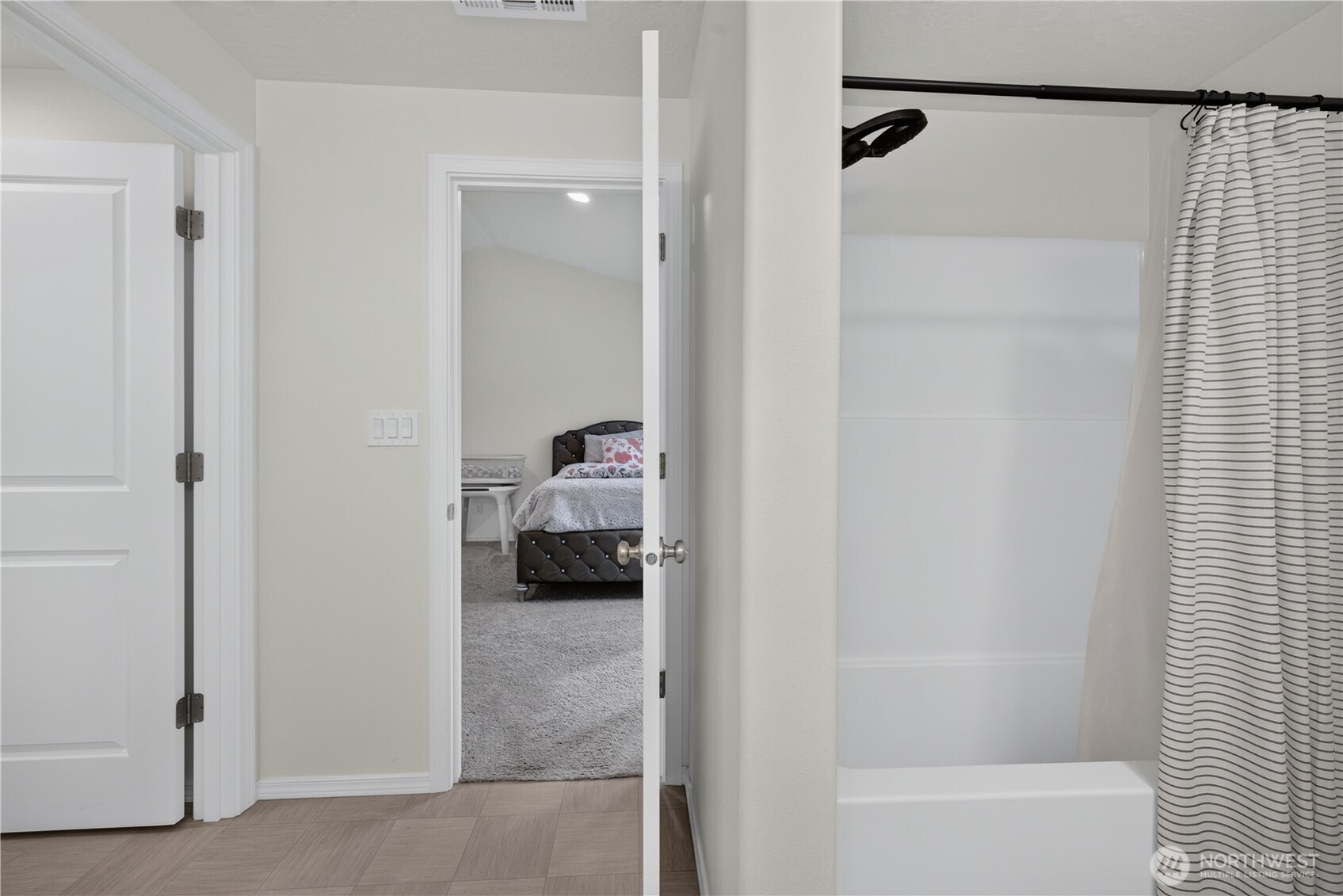 704 Regina Place Property Photo 21
