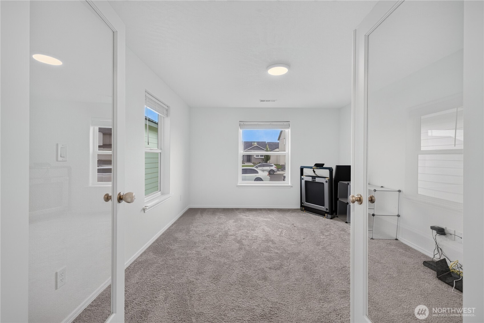 704 Regina Place Property Photo 30