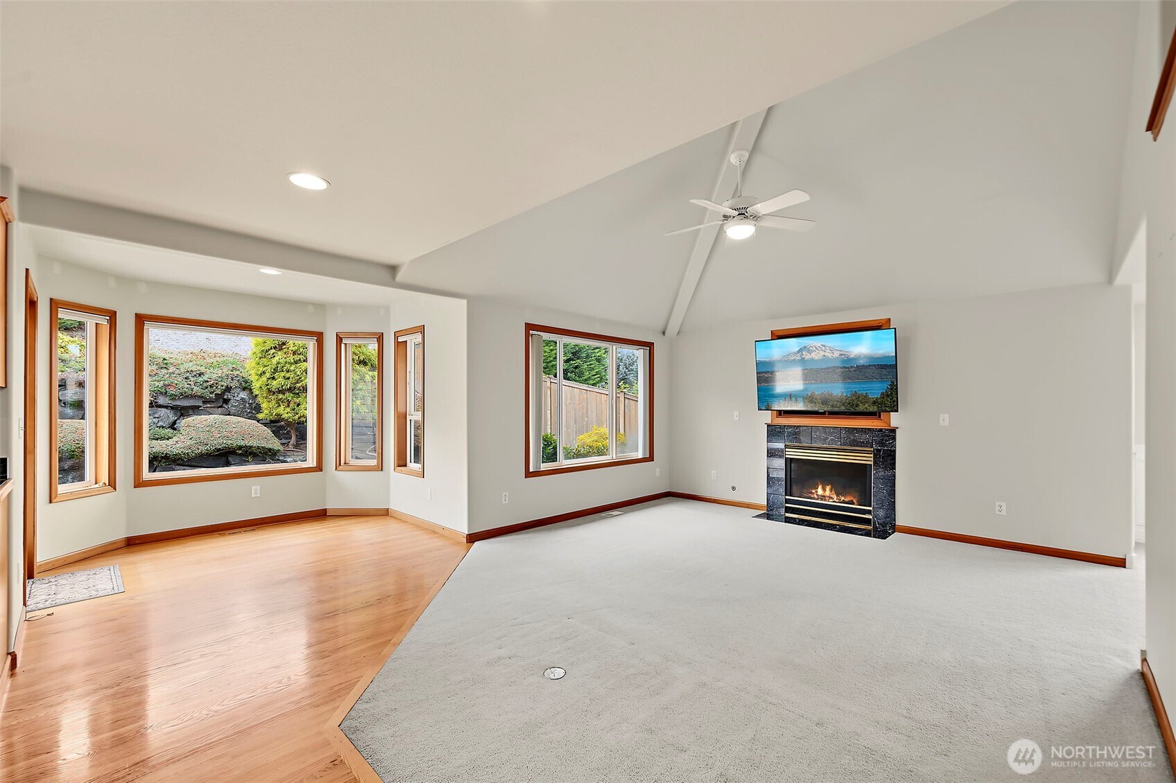 4217 Crystal Lane Loop Property Photo 10
