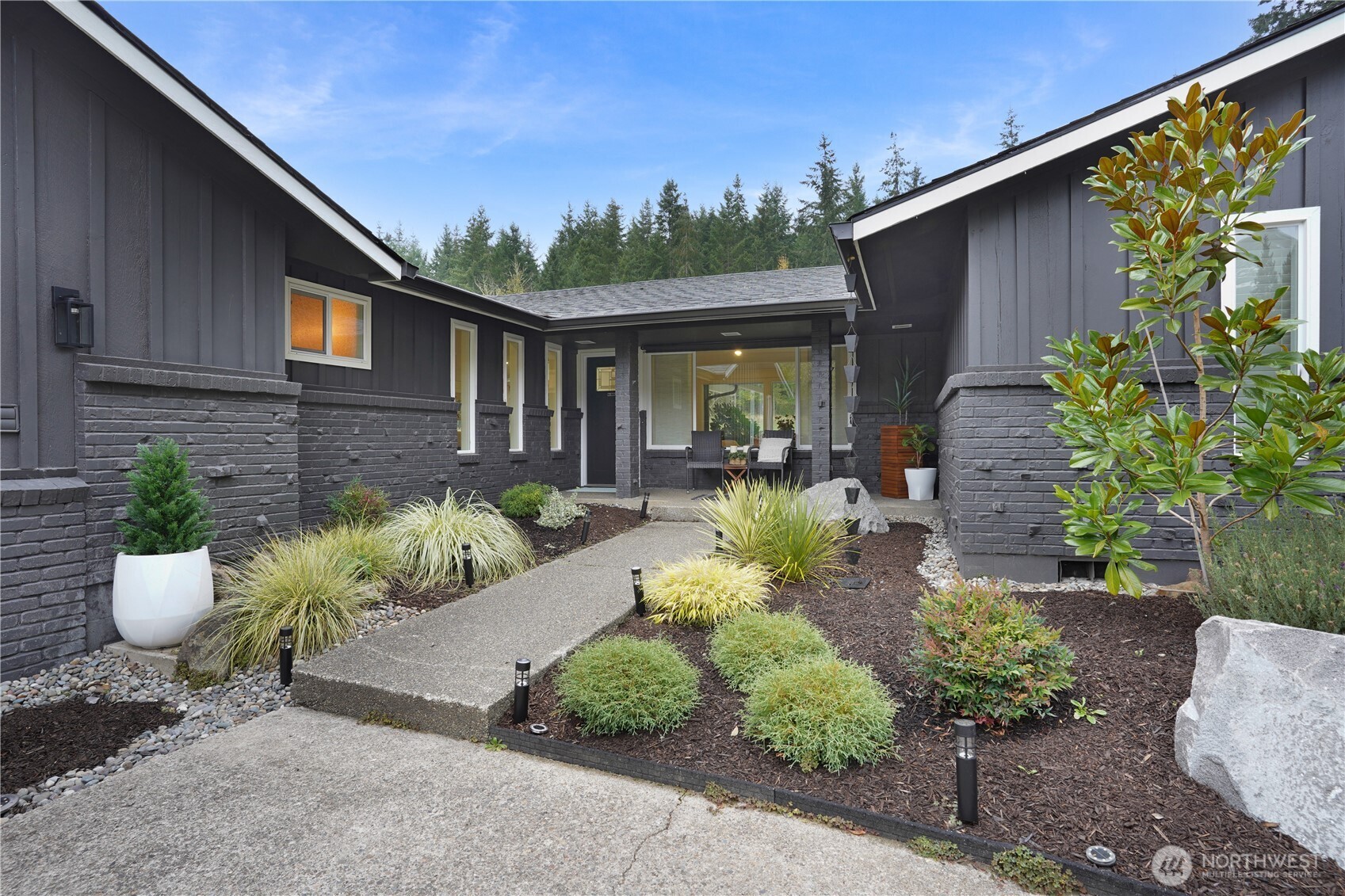 127 Fir Drive Property Photo 2