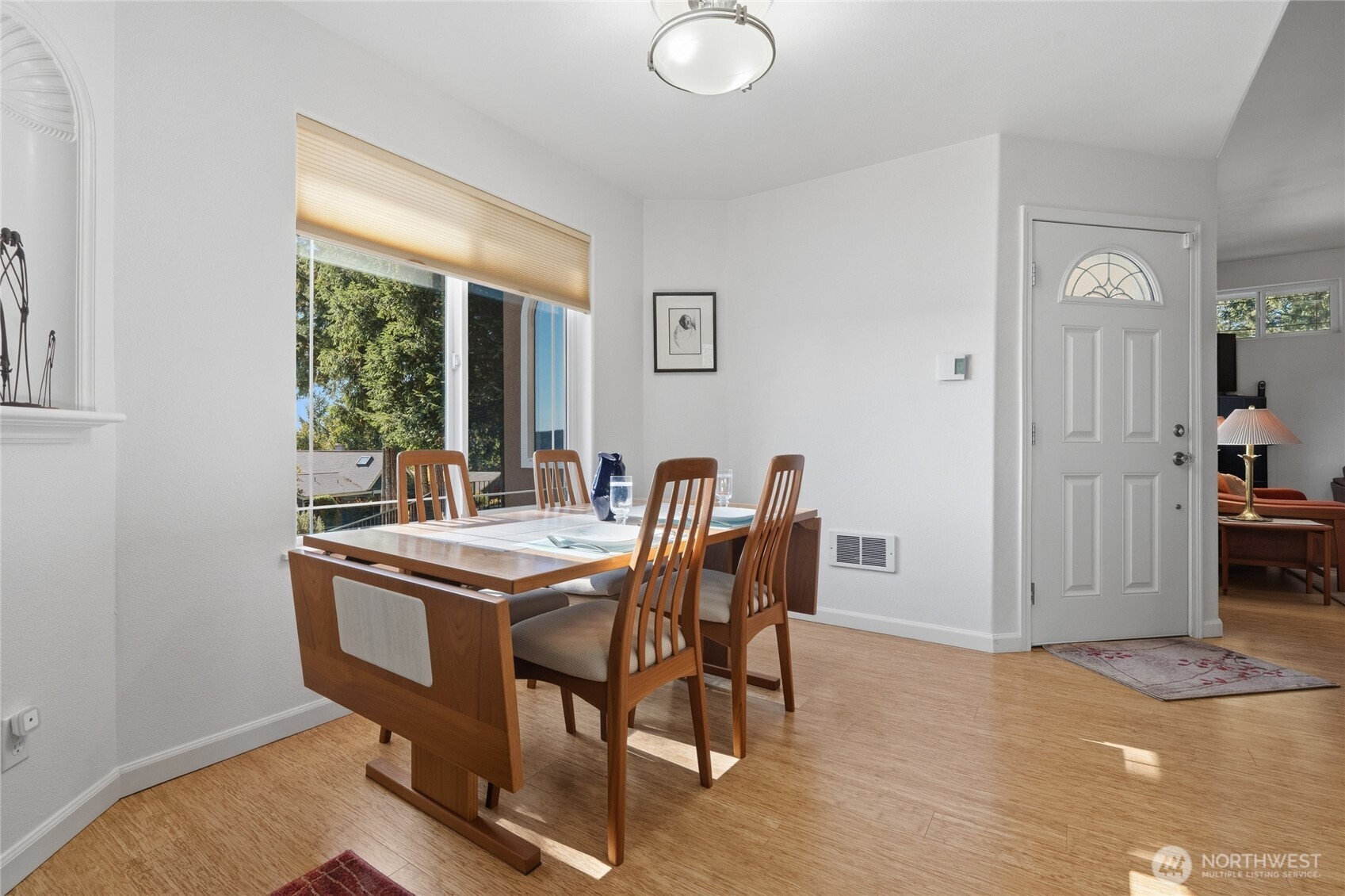 101 Ne Rainbow Place Property Photo 10