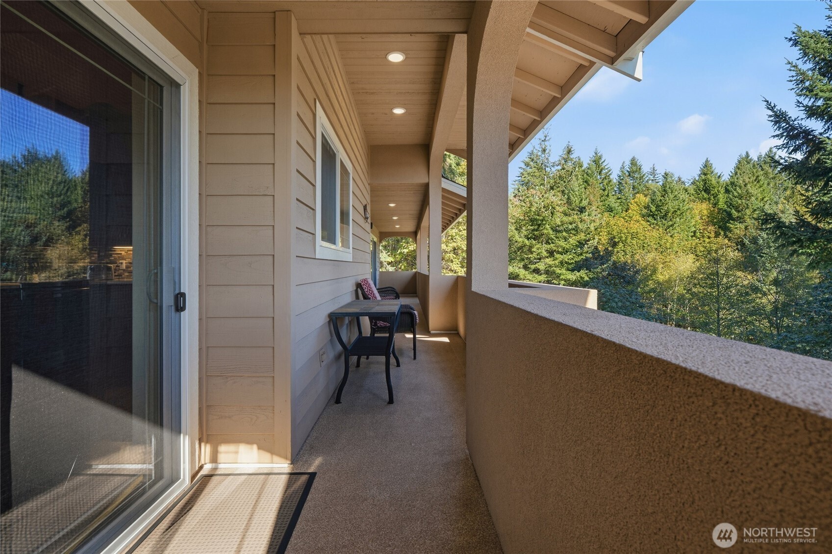 101 Ne Rainbow Place Property Photo 12