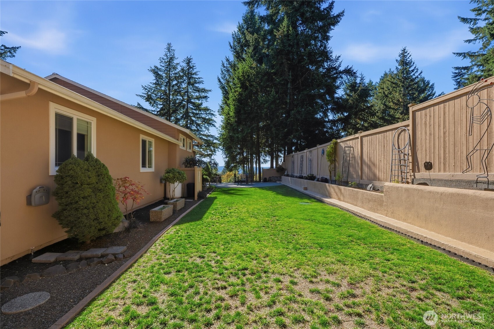 101 Ne Rainbow Place Property Photo 34
