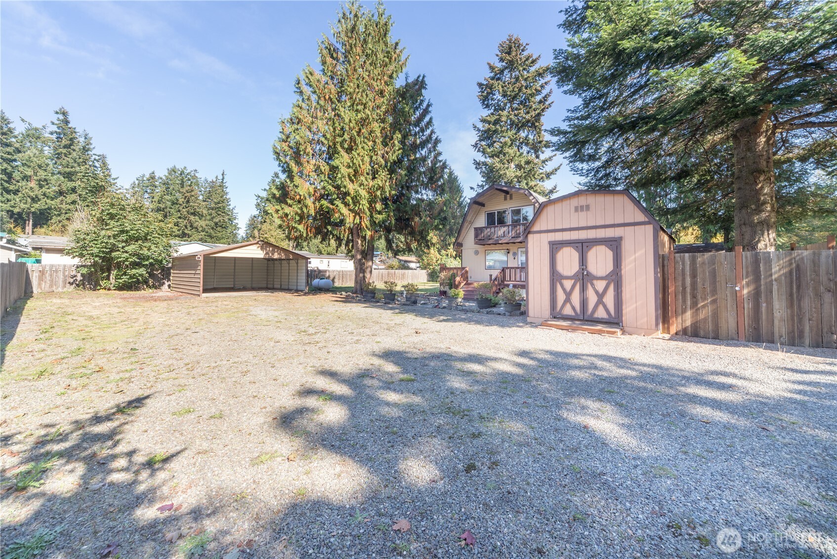 33 E Arden Street Property Photo 3