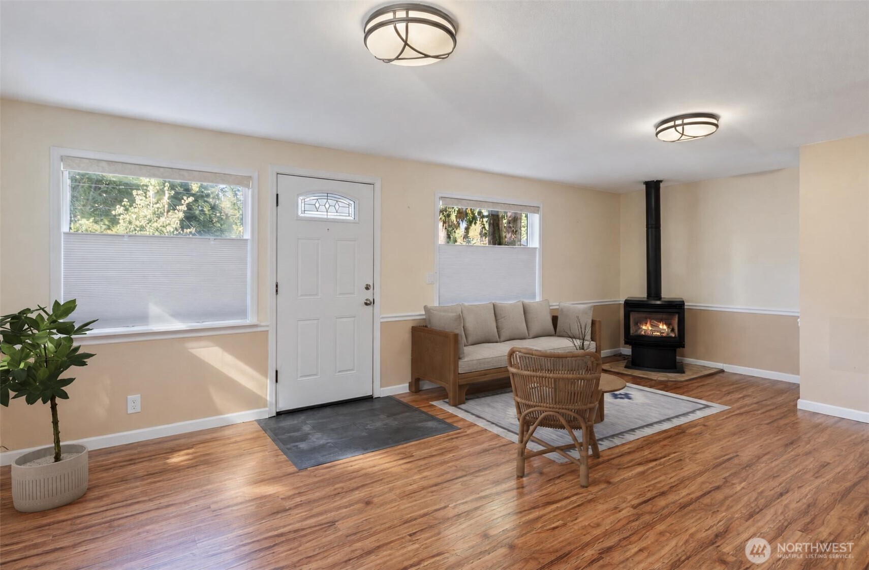 33 E Arden Street Property Photo 6