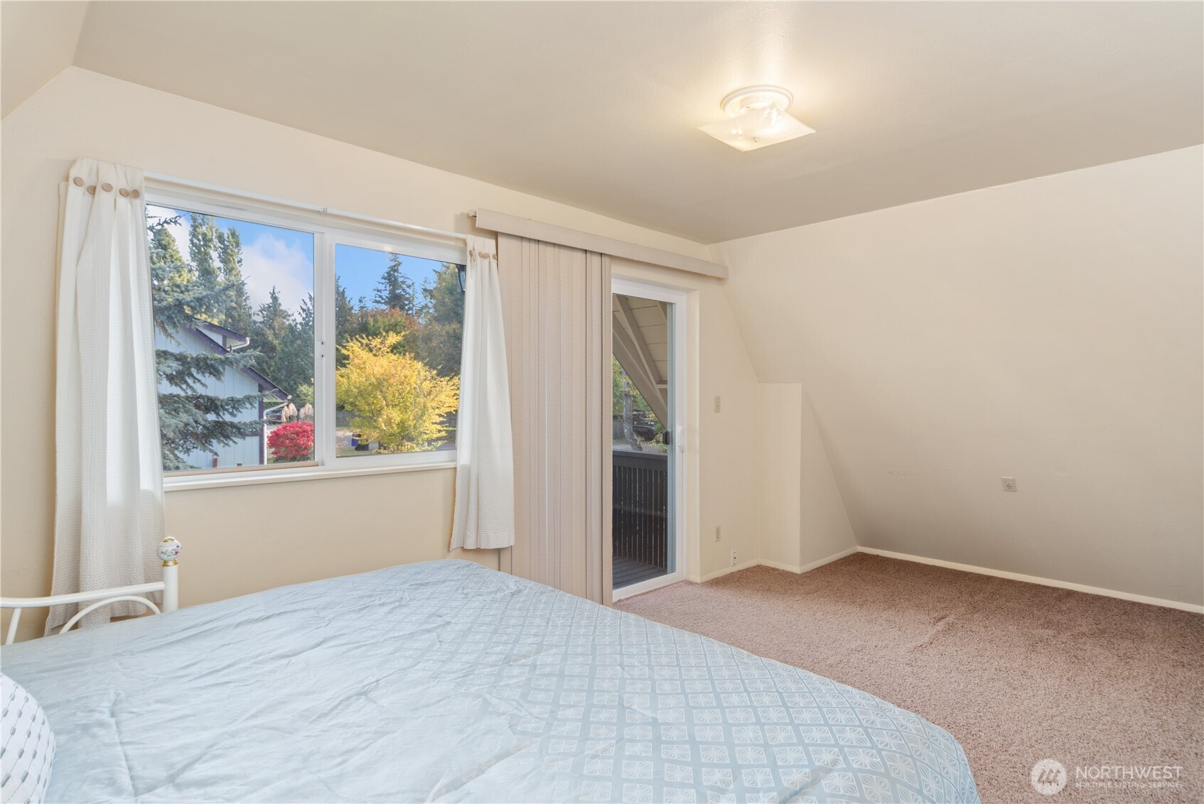 33 E Arden Street Property Photo 29