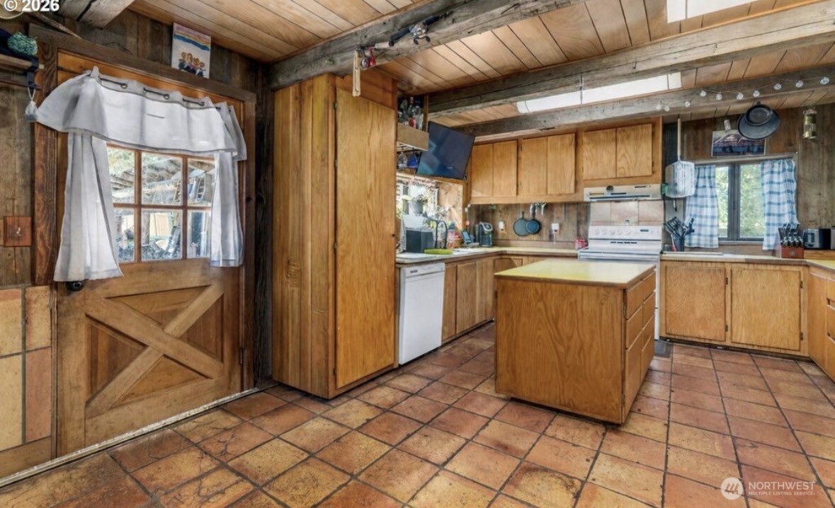 6 Jennings Road Property Photo 11