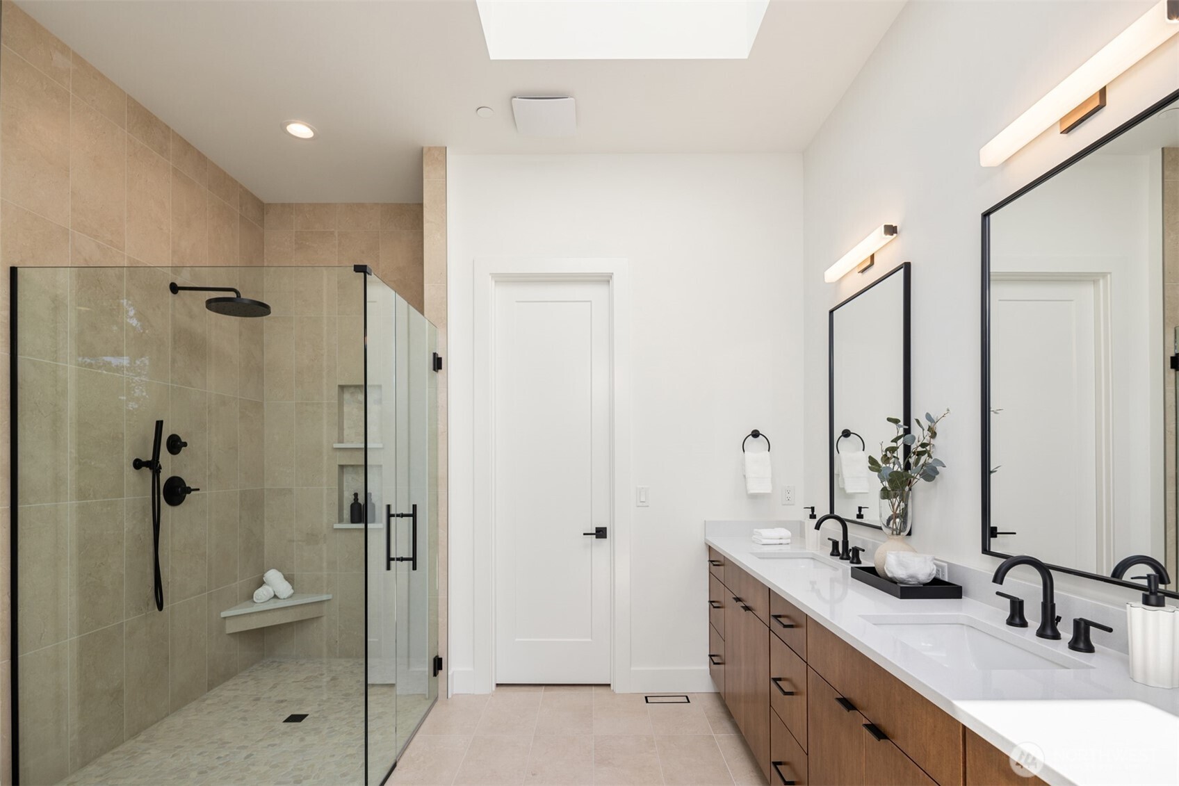 12016 Ne 62nd Street Property Photo 19