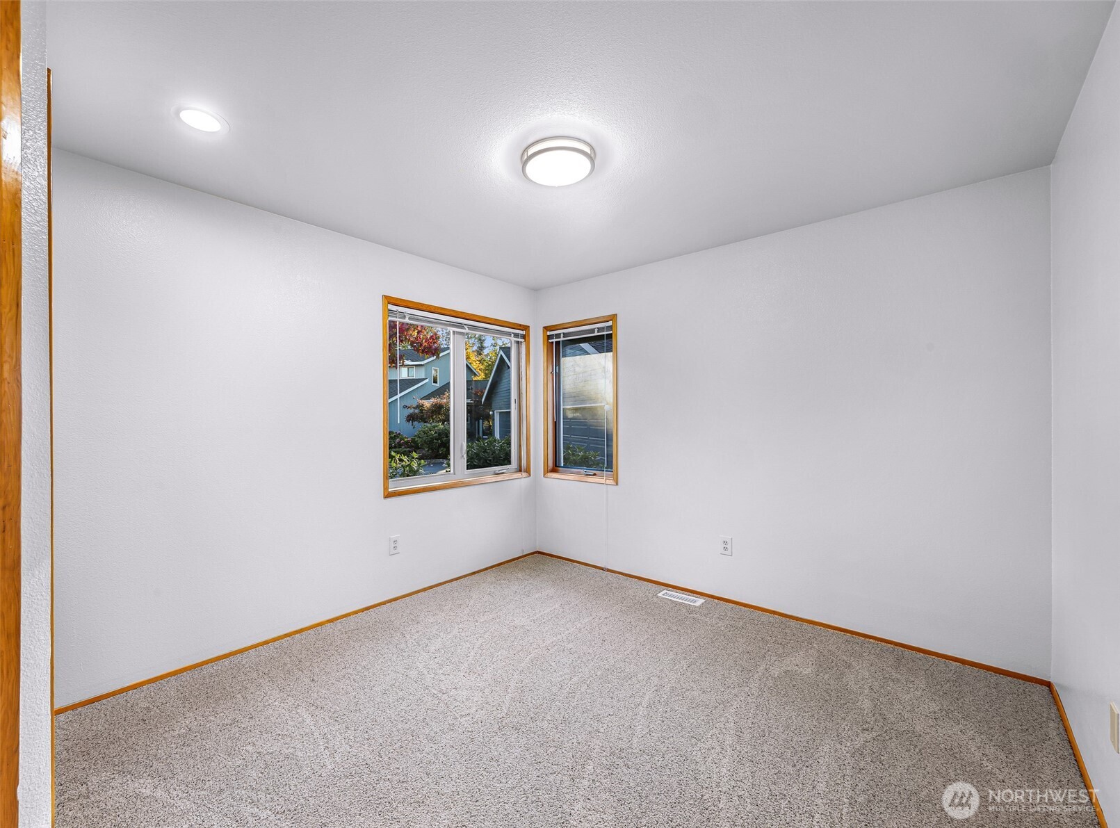 4874 N Village Lane B Property Photo 31