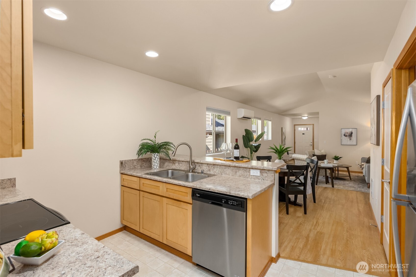 410 Ne Hazelberry Court Property Photo 11