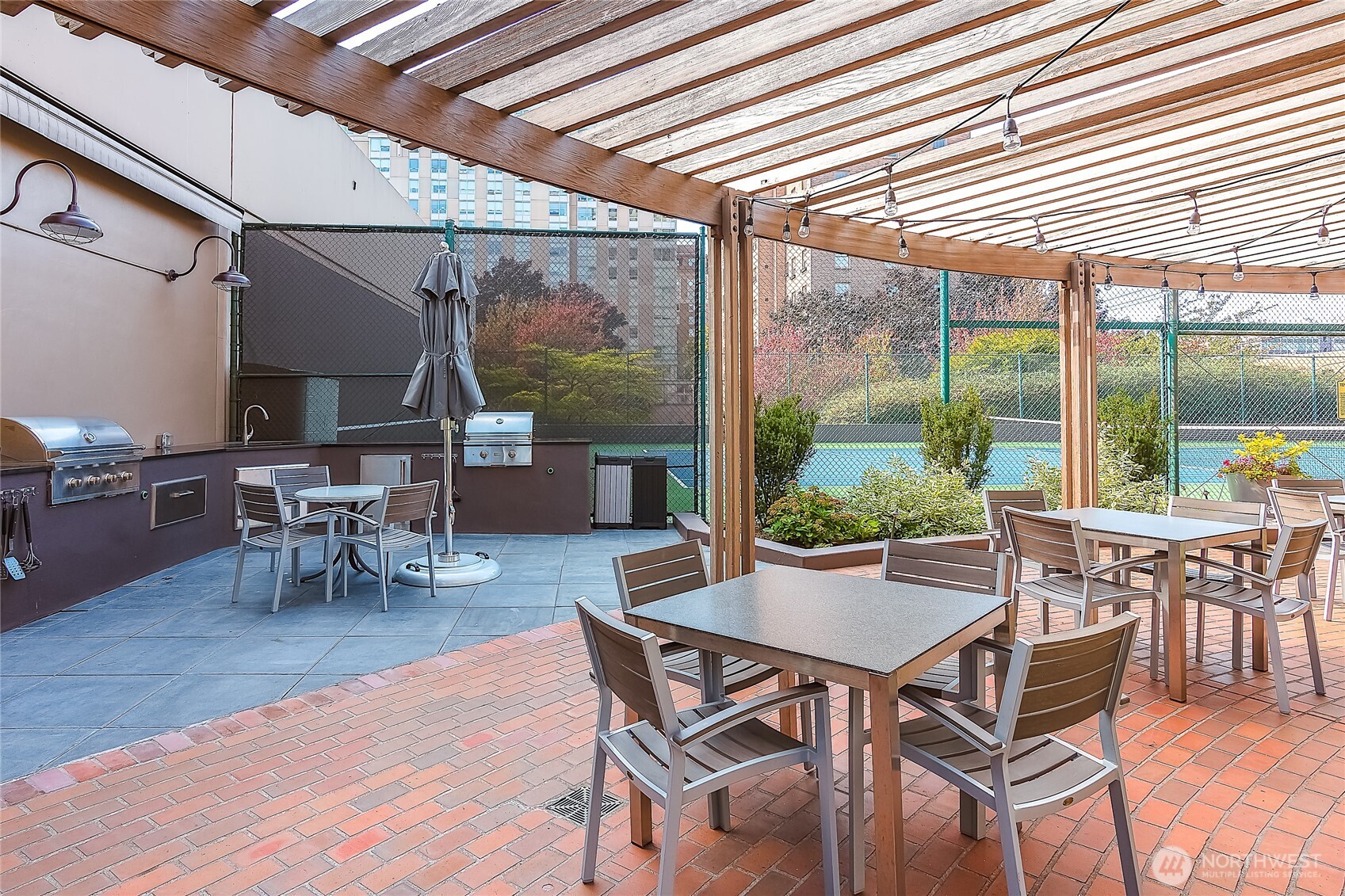 1301 Spring Street 8c Property Photo 4
