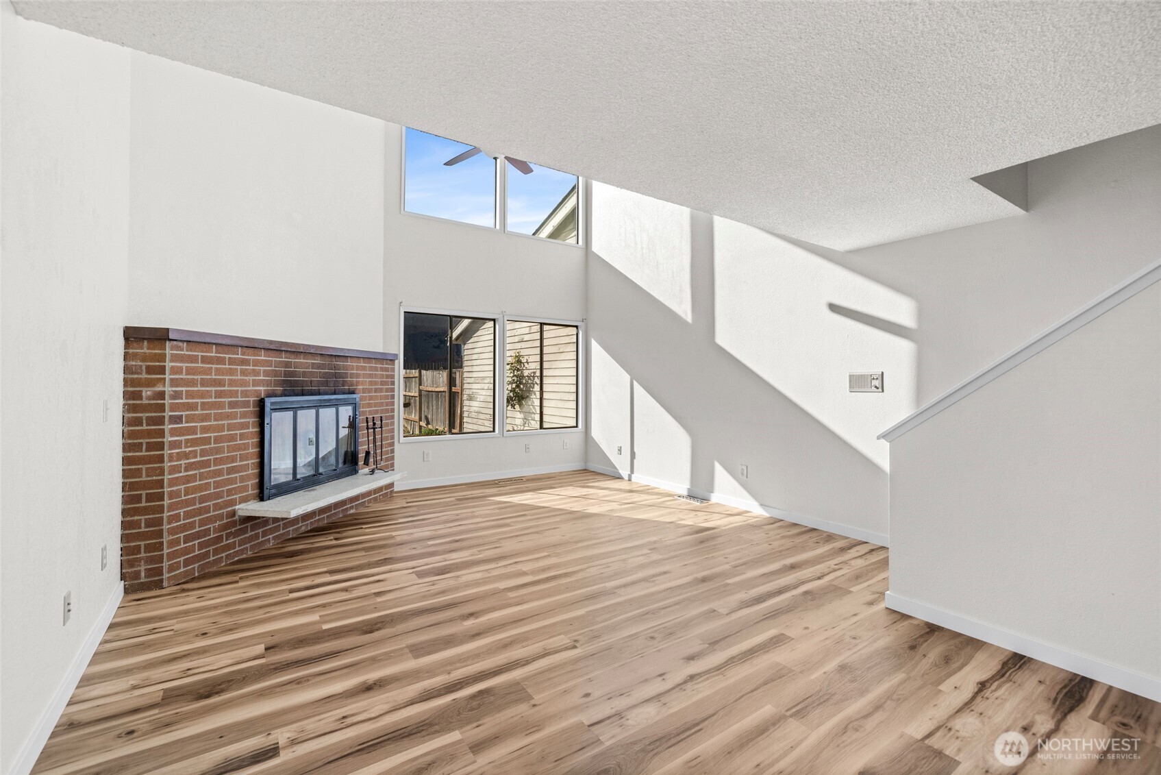 2218 E Fulton Street Property Photo 10