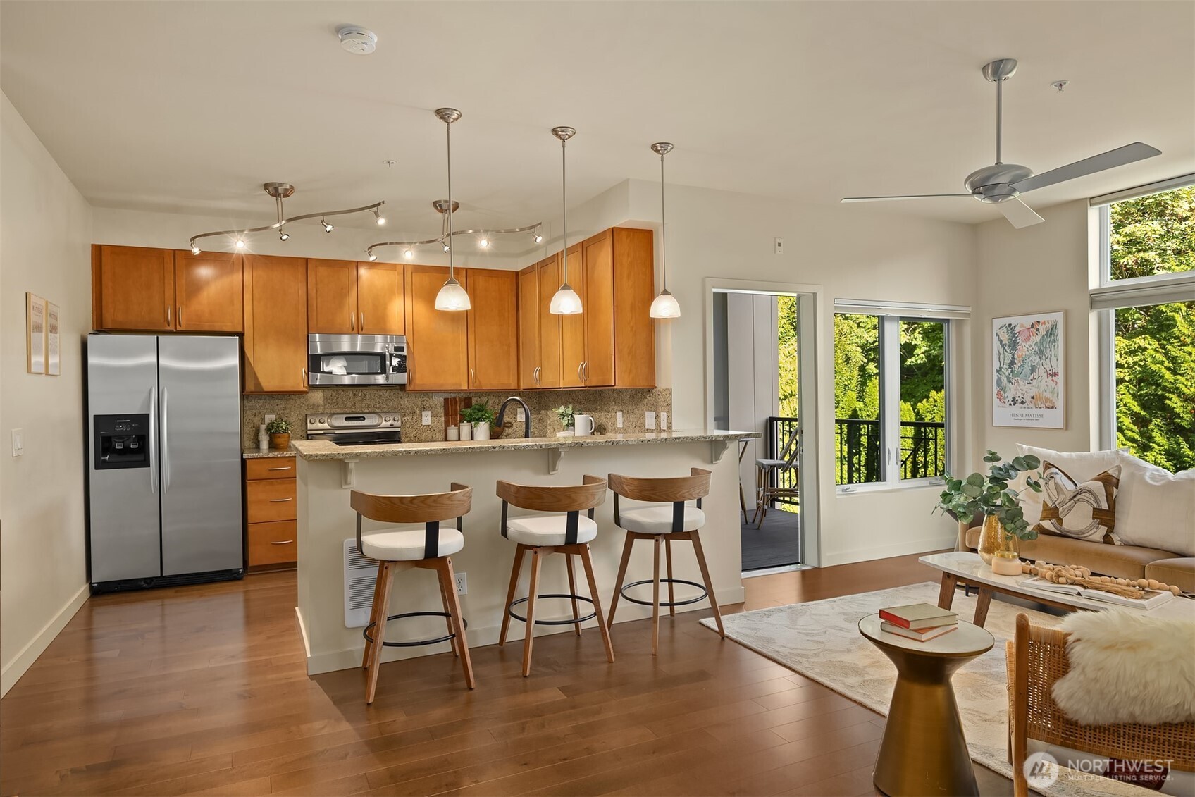 150 102nd Avenue 306 Property Photo 5