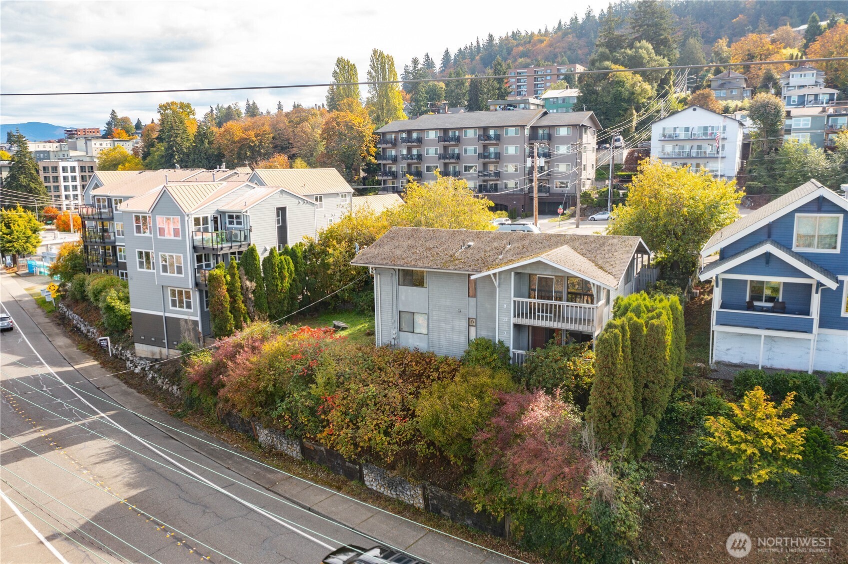 630 Boulevard Property Photo 2