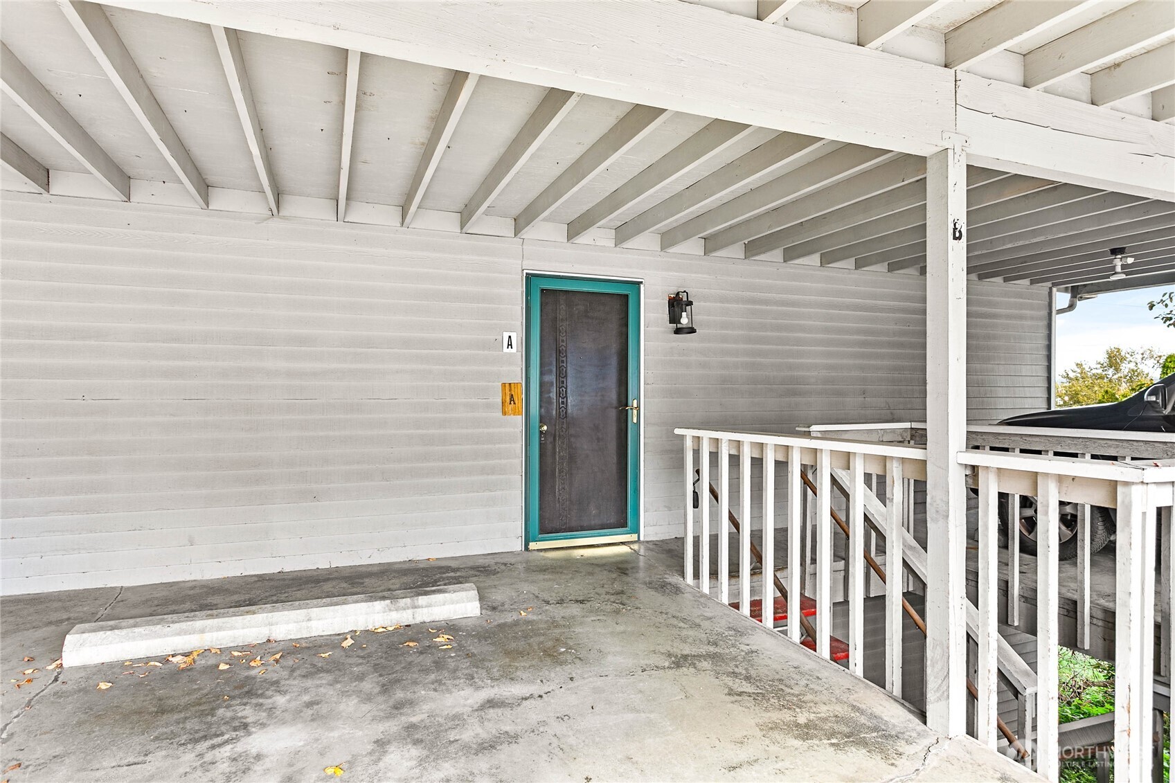 630 Boulevard Property Photo 4