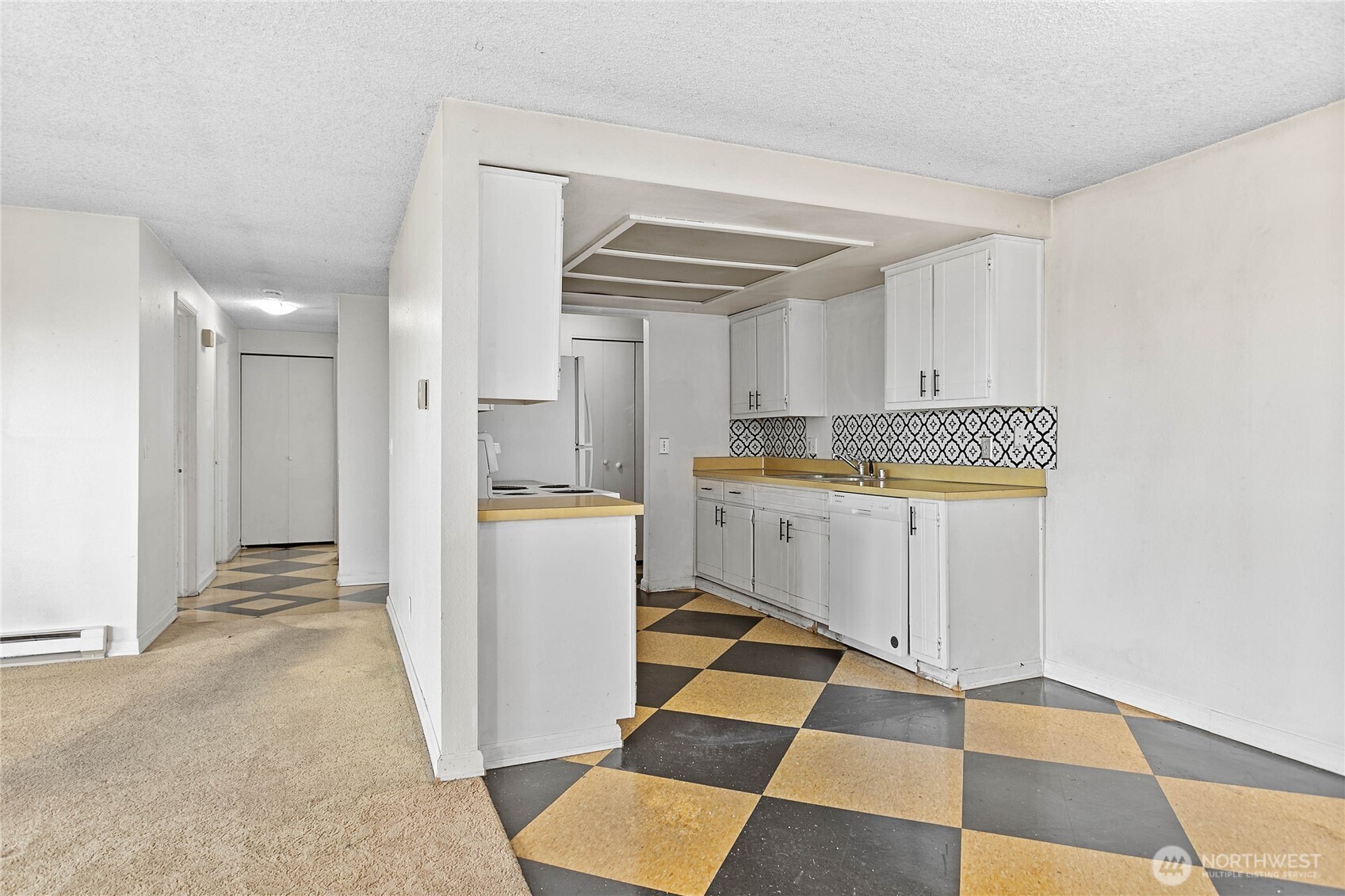630 Boulevard Property Photo 10