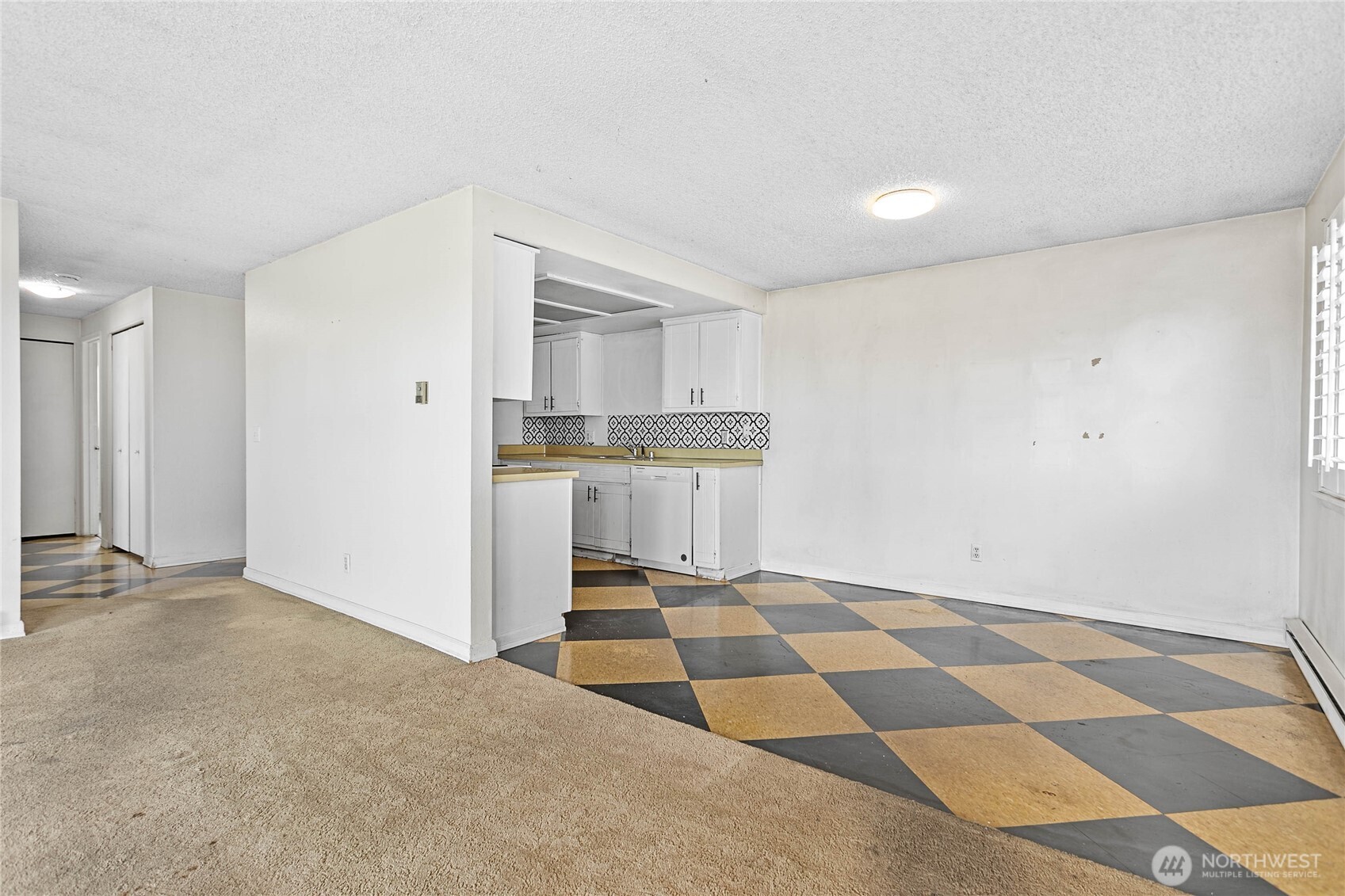 630 Boulevard Property Photo 11