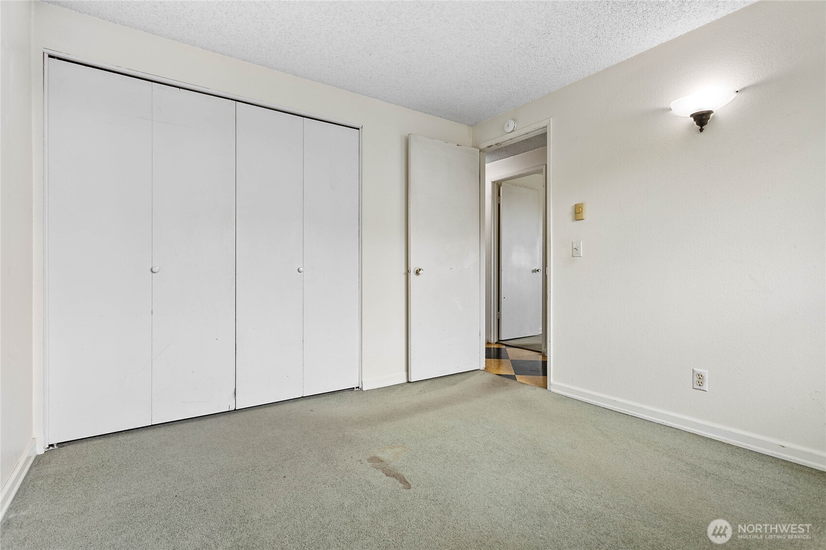 630 Boulevard Property Photo 24