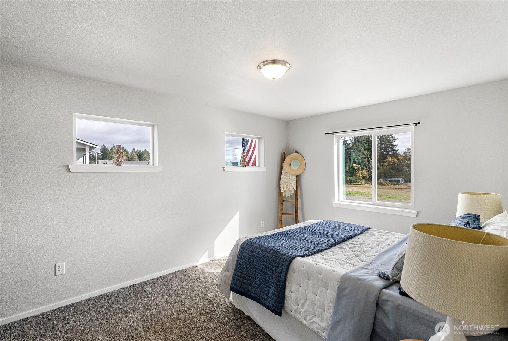 11 E Wickersham Lane Property Photo 20