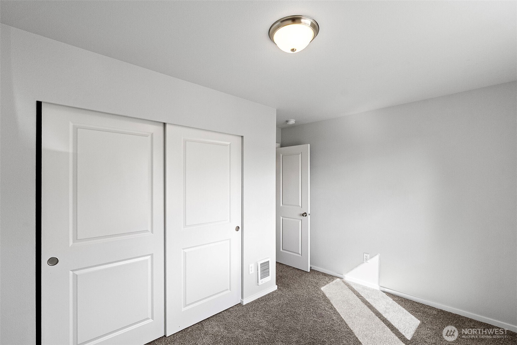 11 E Wickersham Lane Property Photo 24