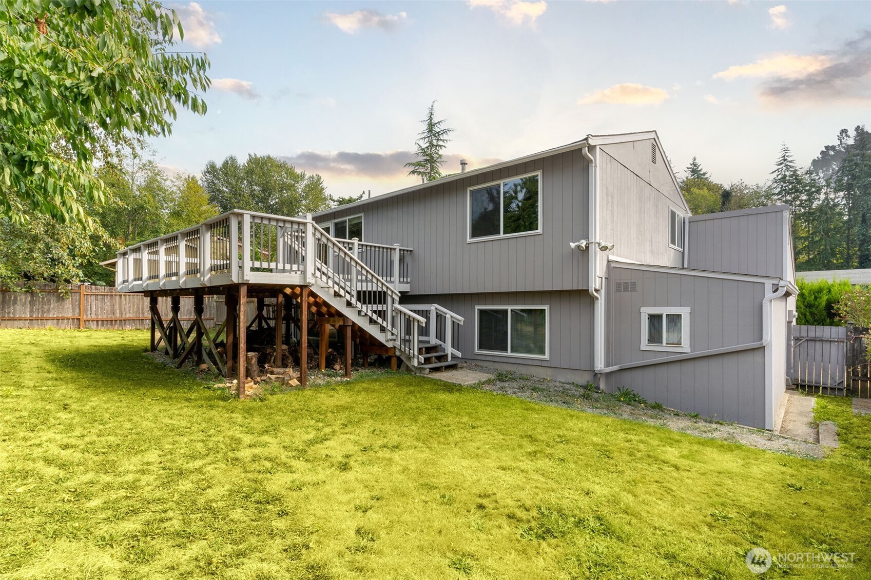 4221 152nd Place Property Photo 15